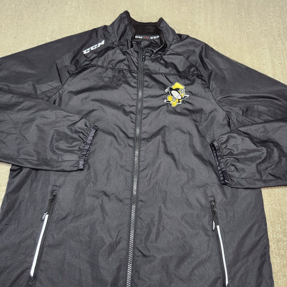 Pittsburgh Penguins Jacket Men‎ Small Player Issue CCM Hockey NHL Tactical Cool